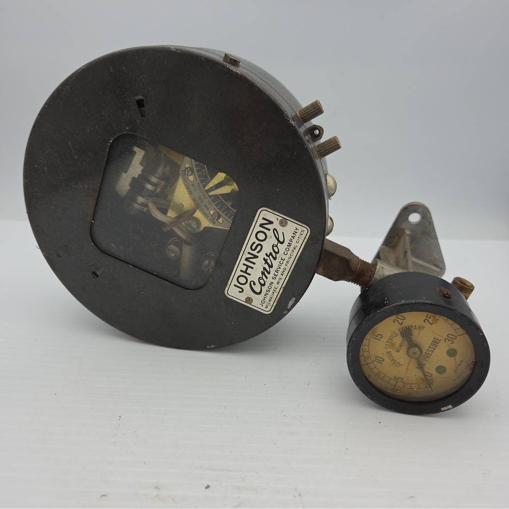Johnson Controls Pressure Switch DA-31 Vintage Industrial Gauge Gray USA